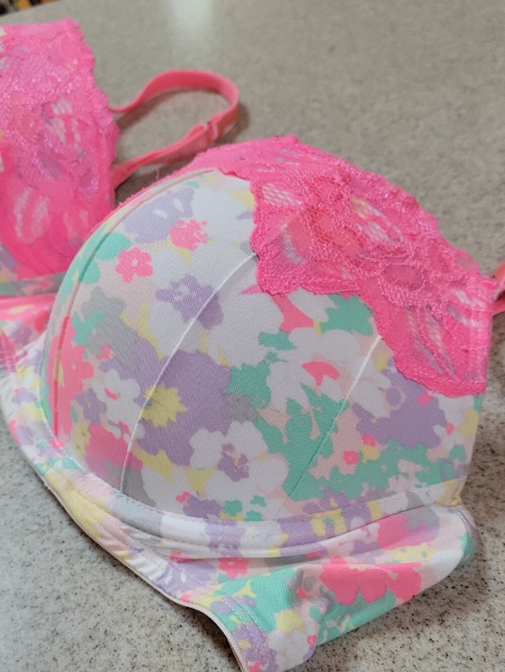 Candie's Pink Lace Floral Push-Up Bra Size 38C Underwire Nylon Spandex - Picture 6 of 8